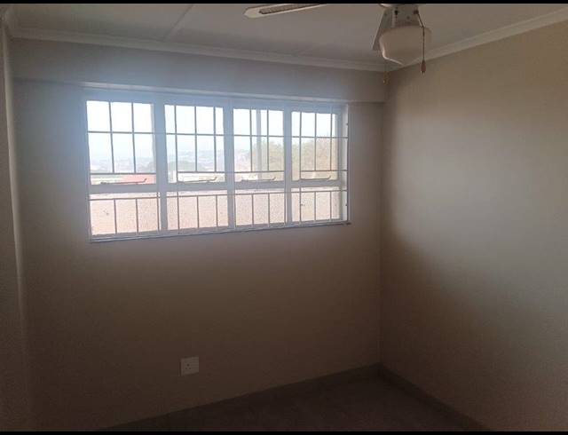 2.5 BEDROOM APARTMENT FOR SALE IN BULWER